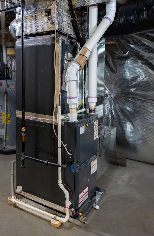 Gas furnace and air handler installed in a Texas home